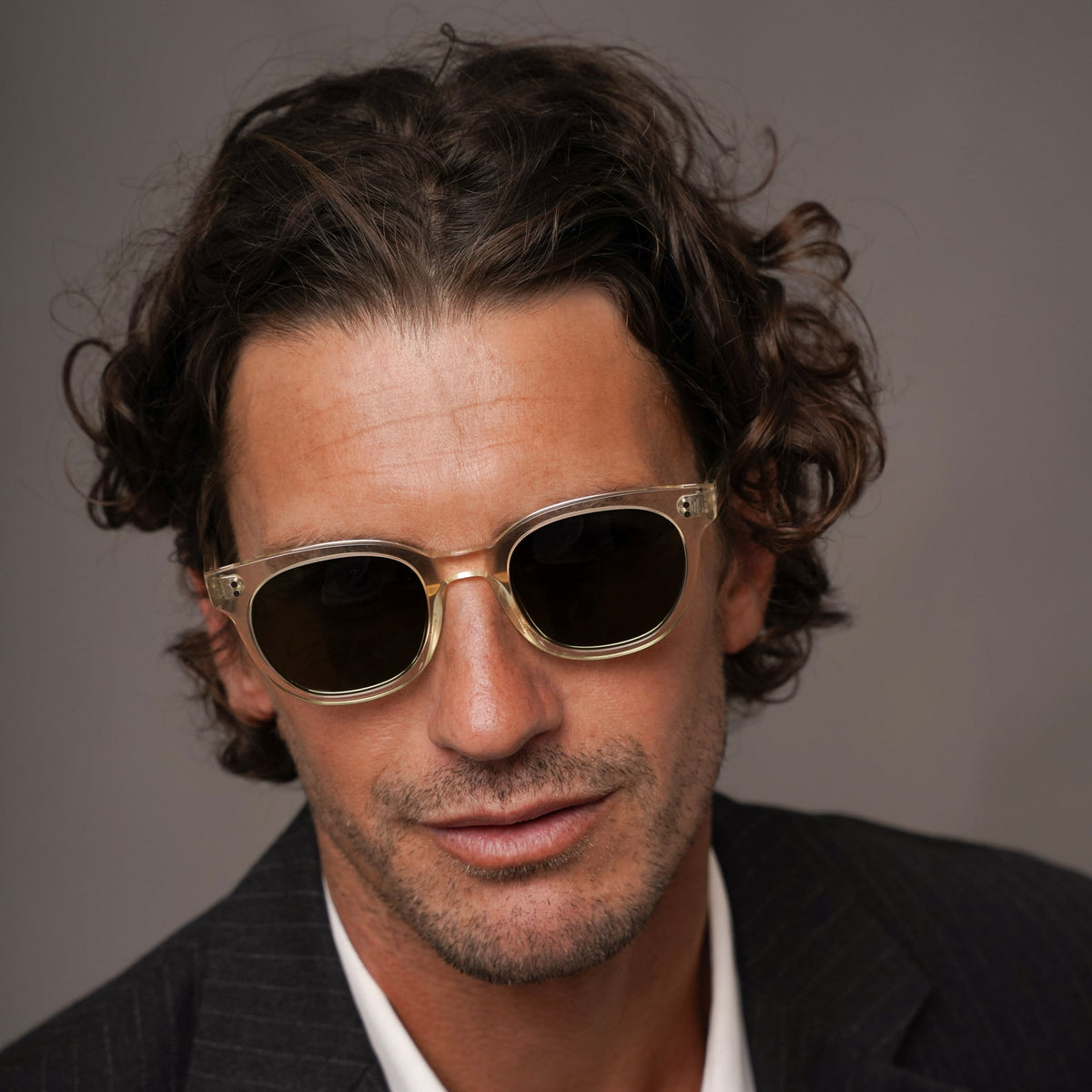 The Andy Air Sunglasses, Mazzucchelli 1849 acetate frame, round shape, in clear crystal.