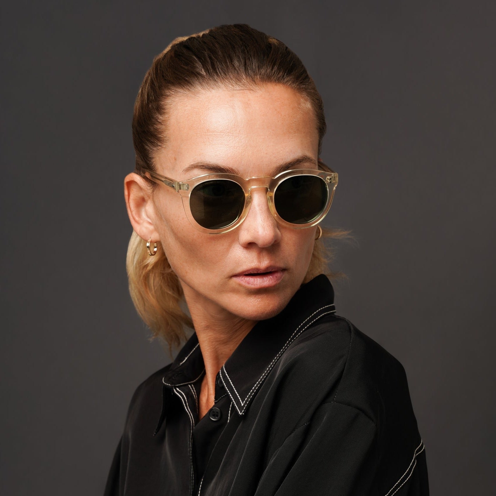 The Allen Air Sunglasses, Mazzucchelli 1849 acetate frame, round shape, in clear crystal.