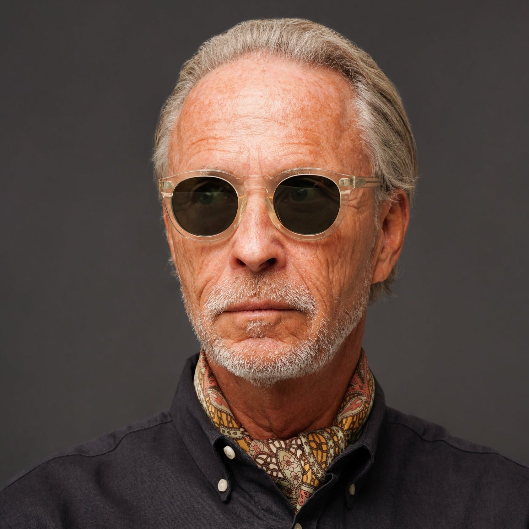 The Allen Air Sunglasses, Mazzucchelli 1849 acetate frame, round shape, in clear crystal.