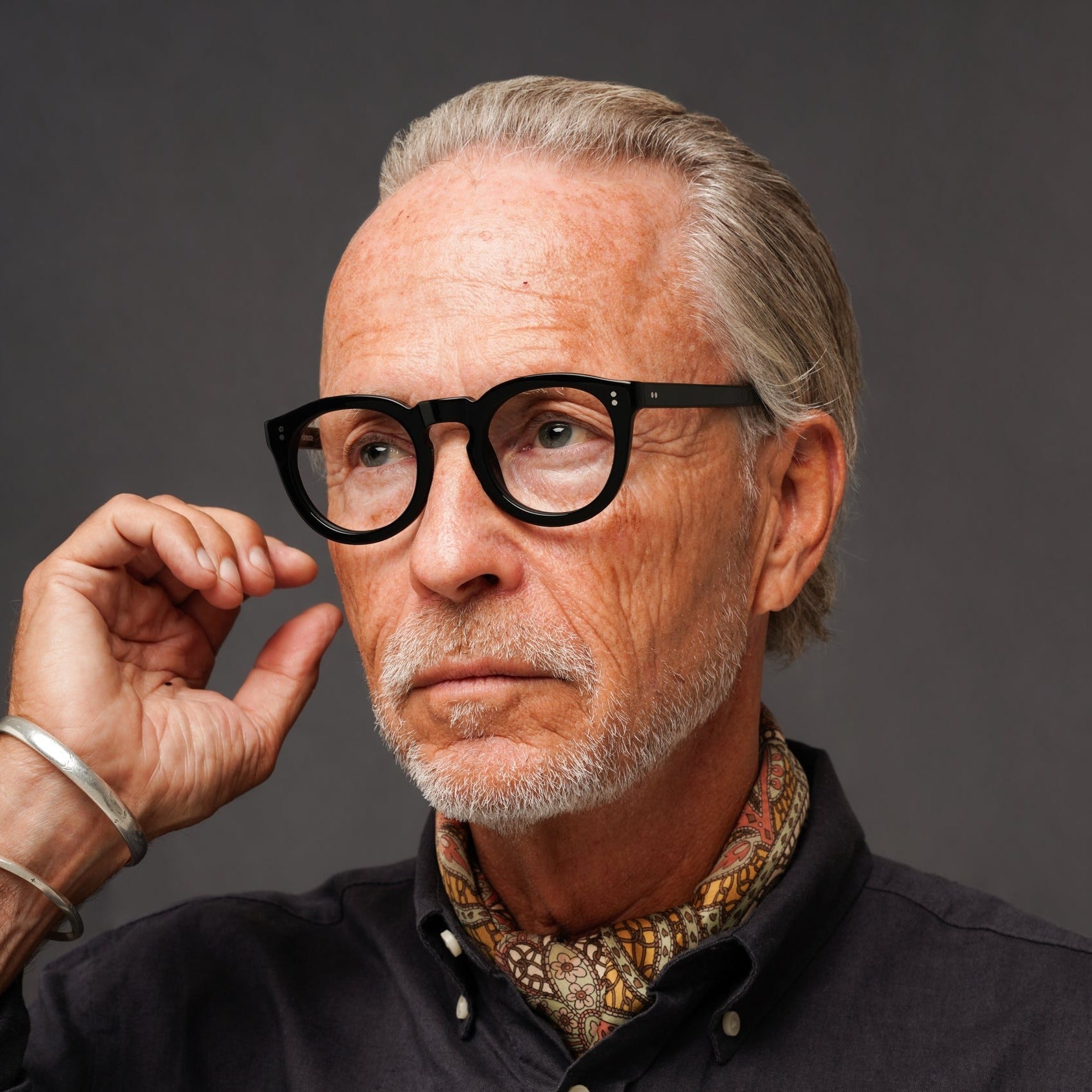 The Allen Noir — eyeglasses, Mazzucchelli 1849 acetate frame, round shape, in black.