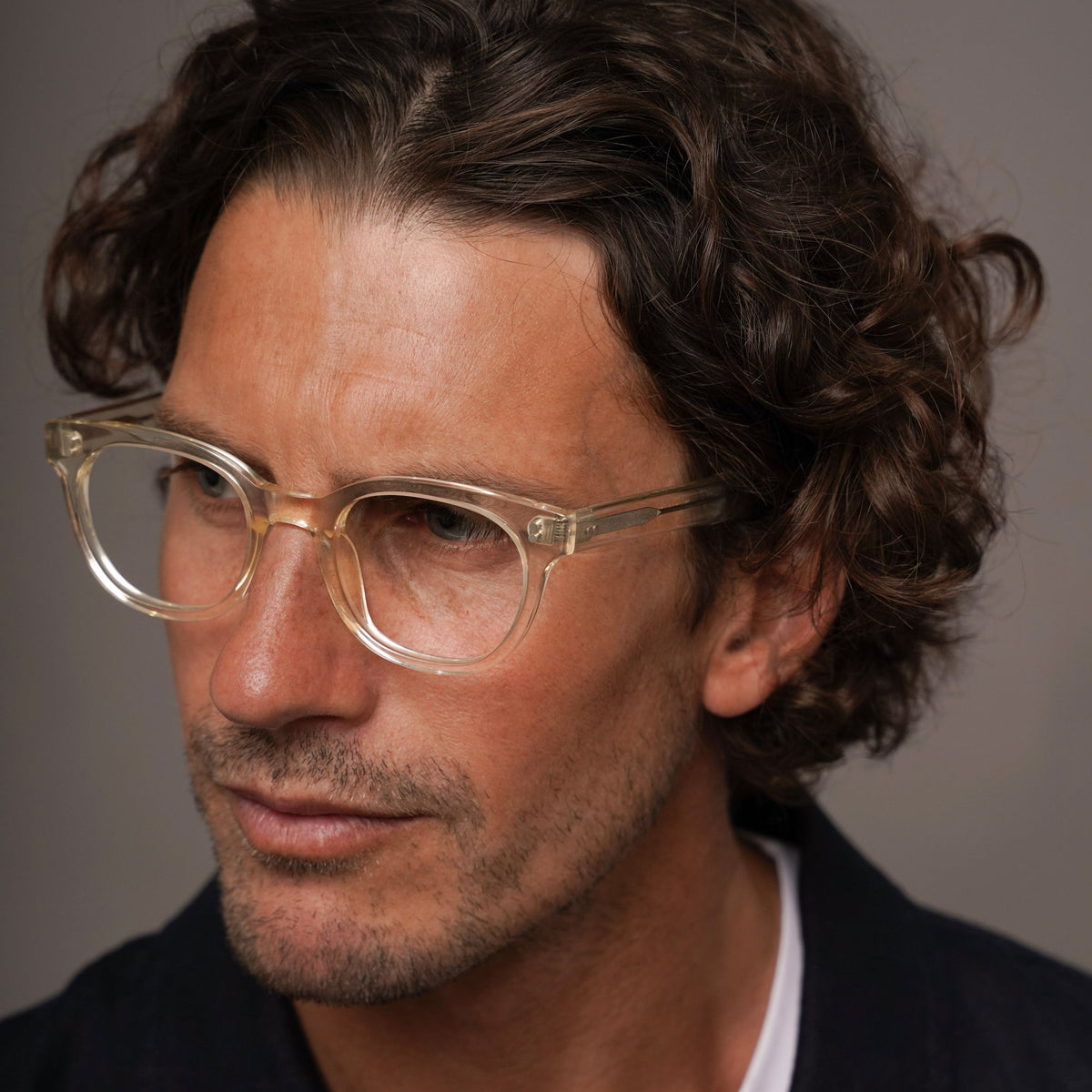 The Andy Air, eyeglasses, Mazzucchelli 1849 acetate frame, cat-eye shape, in clear crystal.