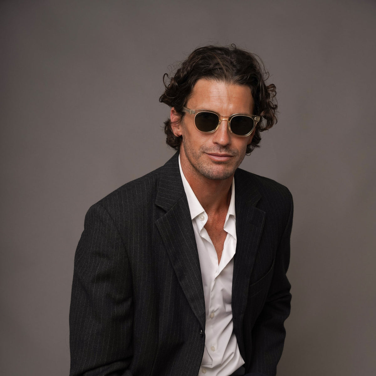 The Andy Air Sunglasses, Mazzucchelli 1849 acetate frame, round shape, in clear crystal.