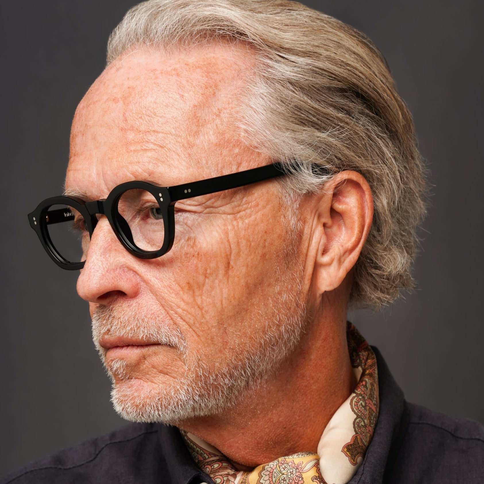 The Dean Noir — eyeglasses, Mazzucchelli 1849 acetate frame, round shape, in black.