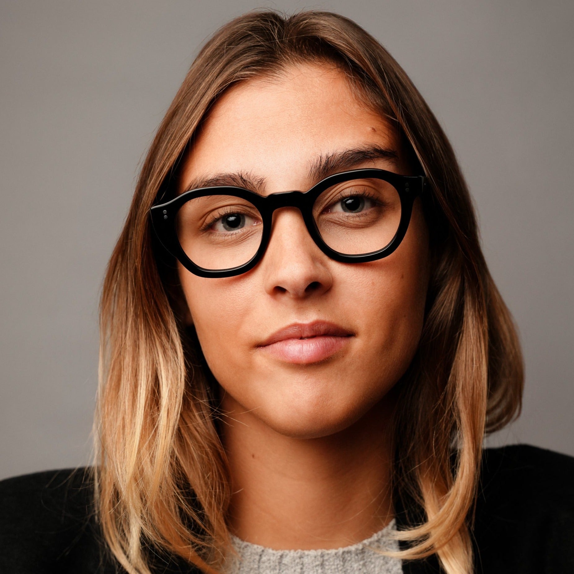 The Dean Noir — eyeglasses, Mazzucchelli 1849 acetate frame, round shape, in black.