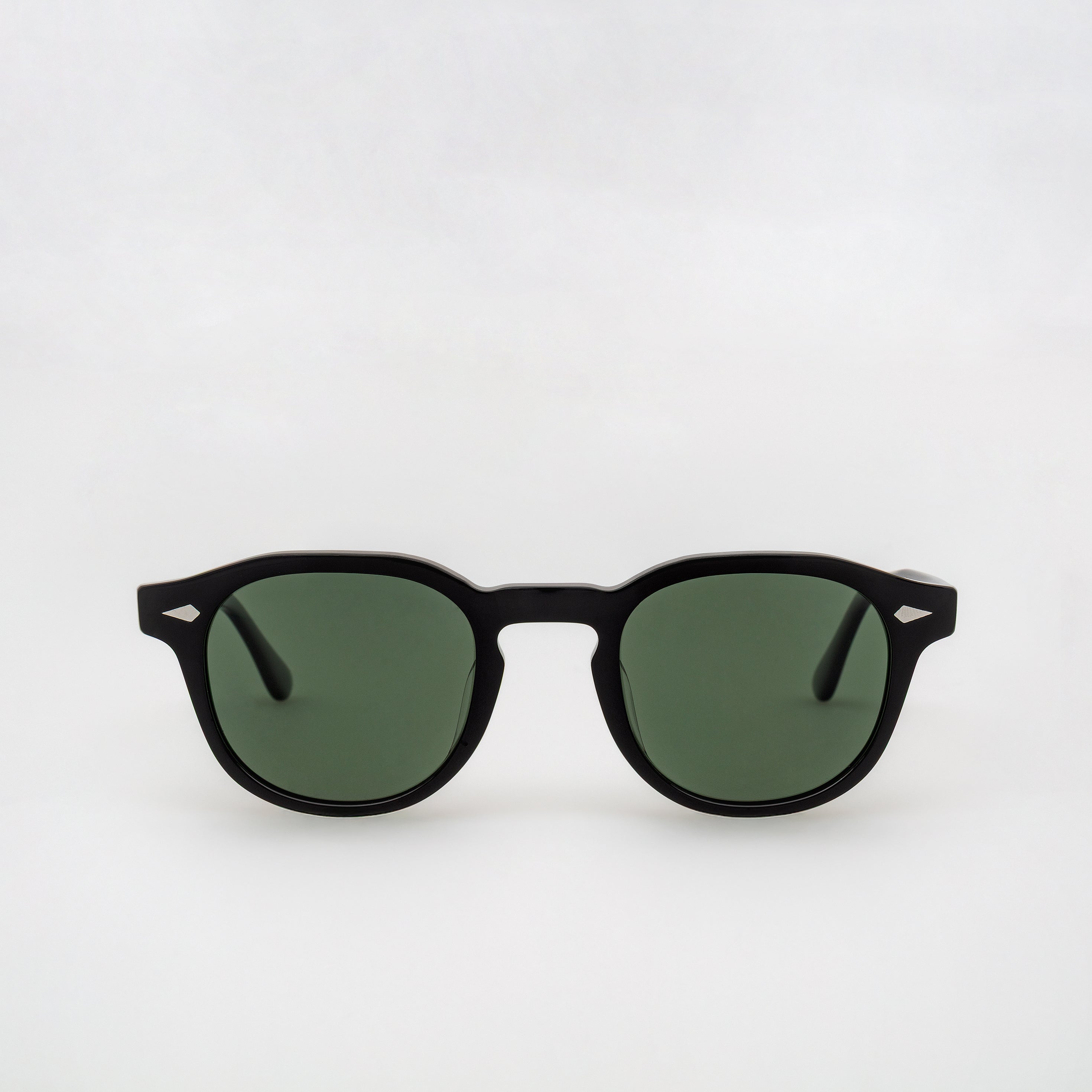 The Basquiat Noir Sunglasses, Mazzucchelli 1849 acetate frame, rounded square shape, in black.