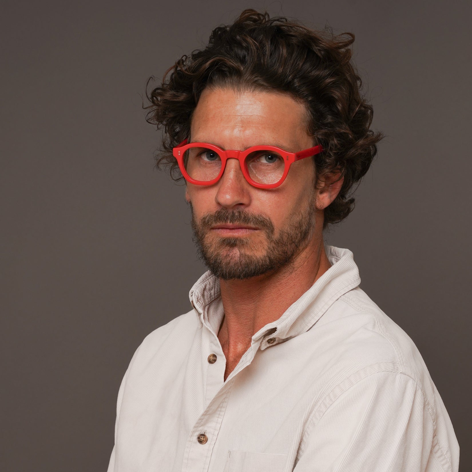 The Dean Carmine — eyeglasses, Mazzucchelli 1849 acetate frame, round shape, in carmine.