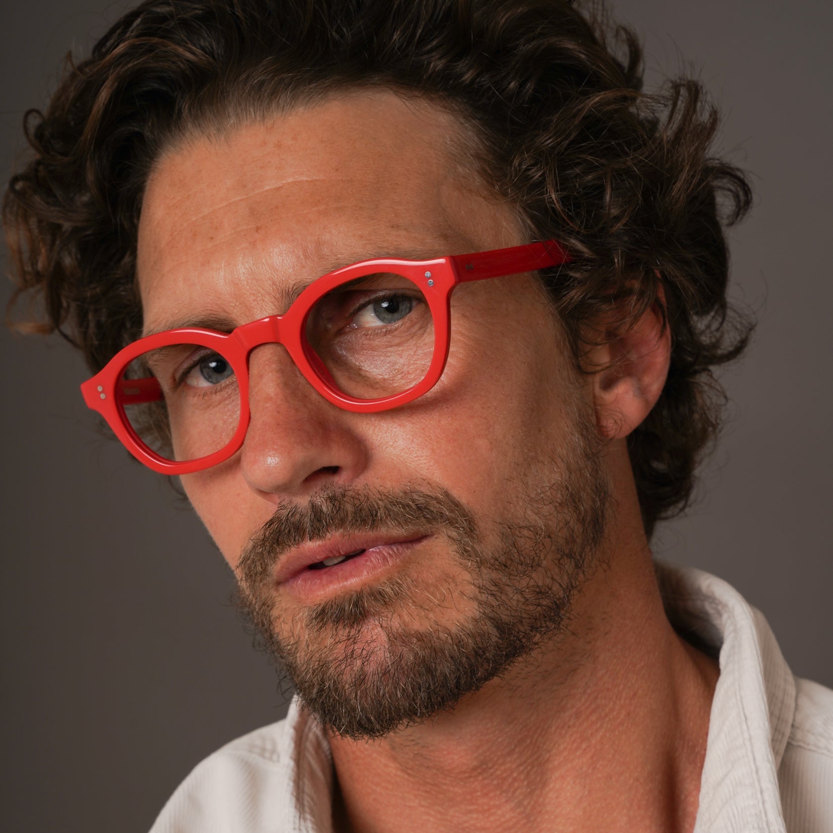 The Dean Carmine — eyeglasses, Mazzucchelli 1849 acetate frame, round shape, in carmine.