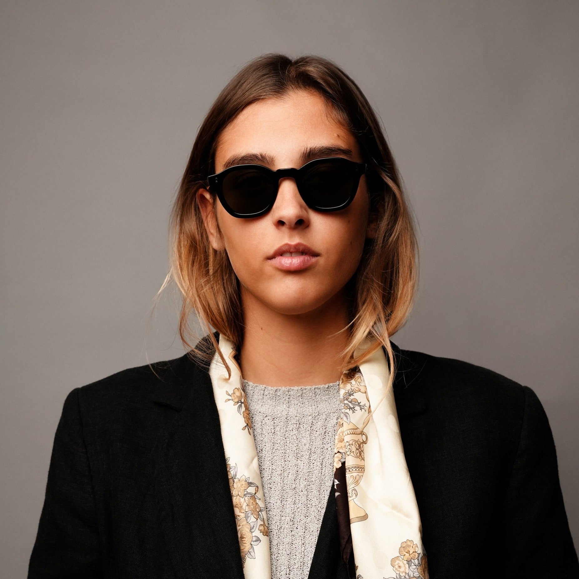 The Dean Noir Sunglasses , Mazzucchelli 1849 acetate frame, round shape, in black.