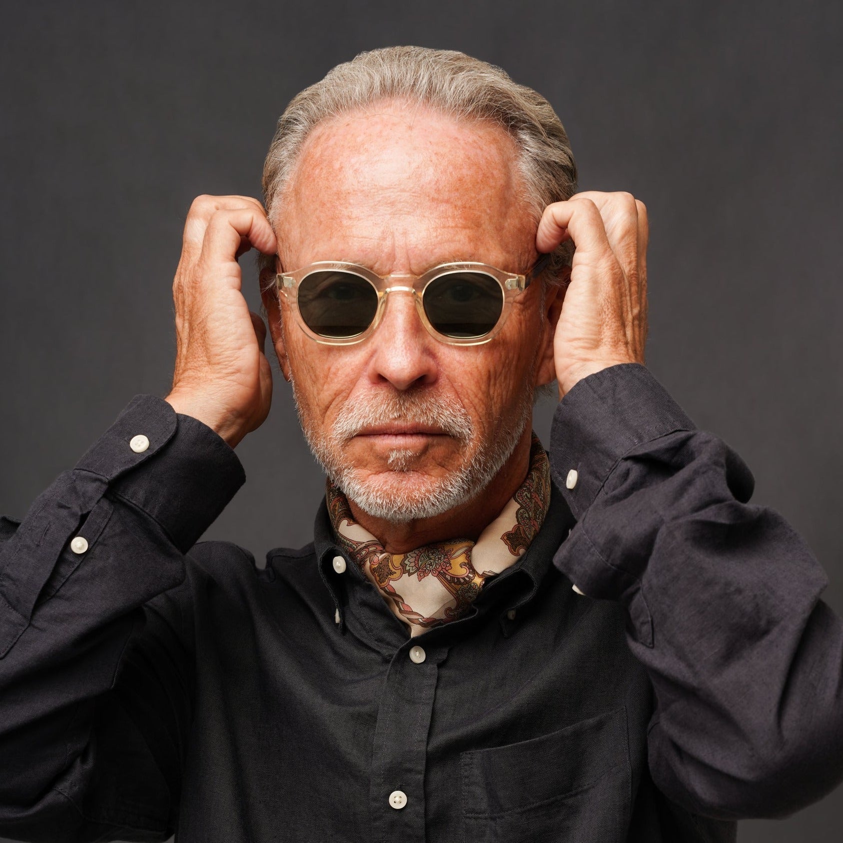 The Dean Paradox N1 Sunglasses, Mazzucchelli 1849 acetate frame, round shape, Paradox N1 pattern.