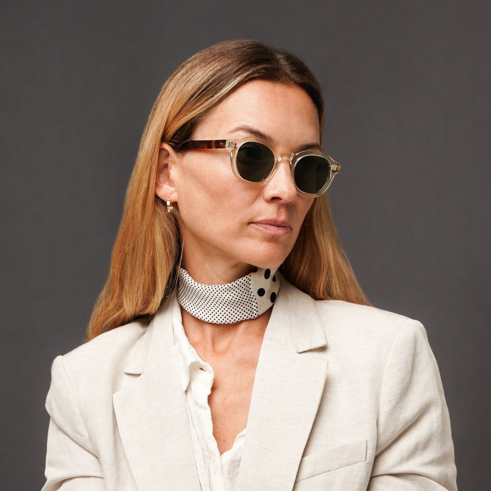 The Dean Paradox N1 Sunglasses, Mazzucchelli 1849 acetate frame, round shape, Paradox N1 pattern.