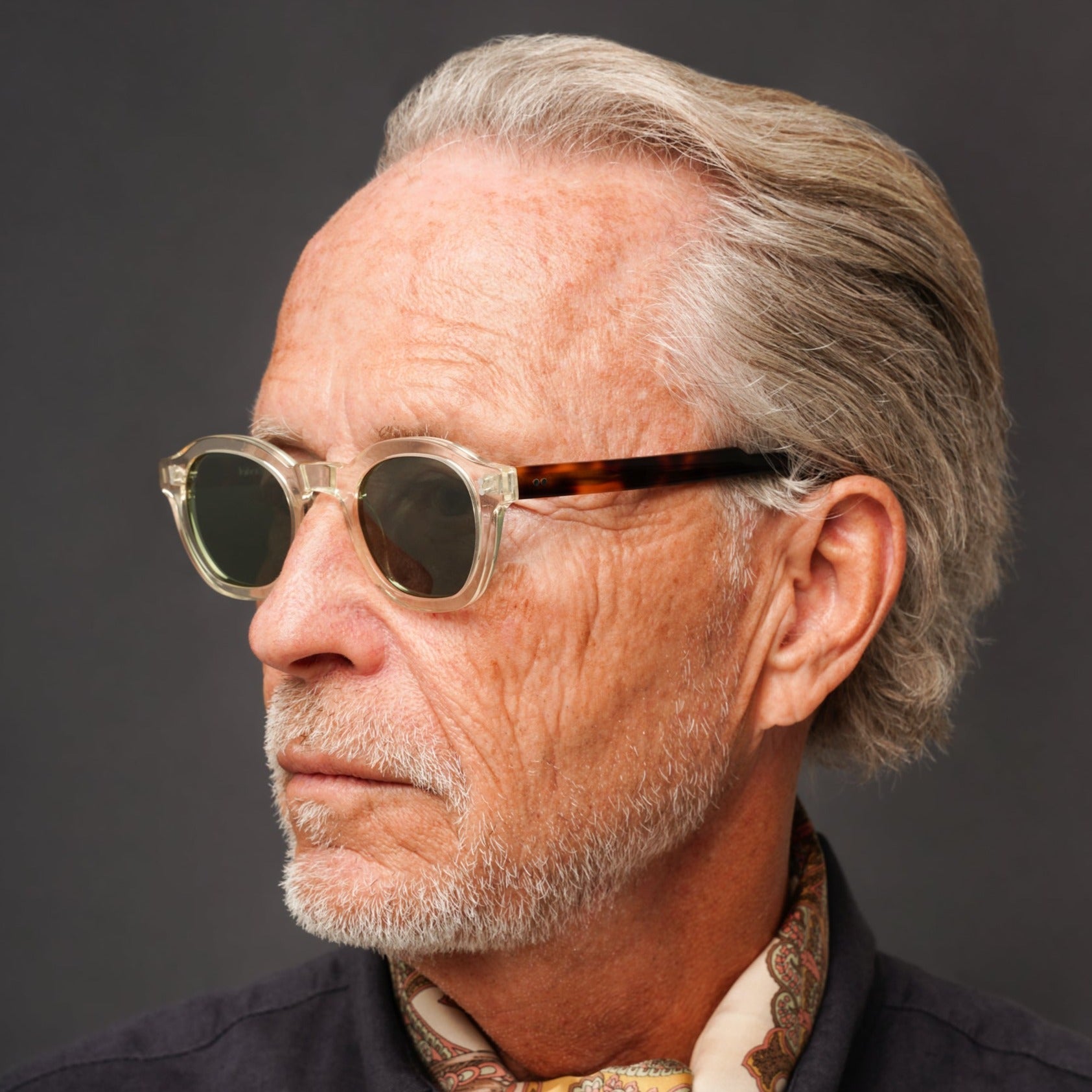 The Dean Paradox N1 Sunglasses, Mazzucchelli 1849 acetate frame, round shape, Paradox N1 pattern.