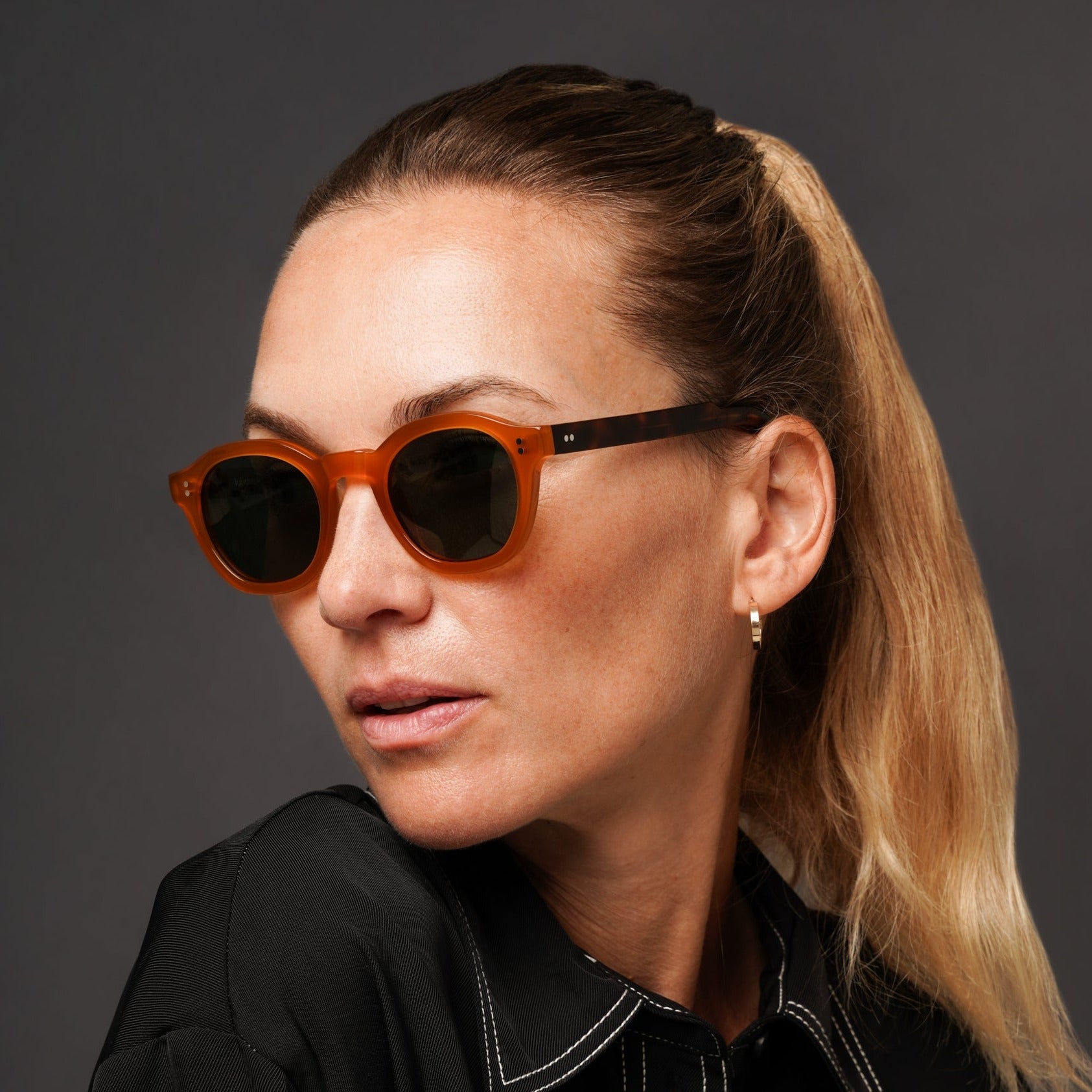 The Dean Paradox N3 Sunglasses, Mazzucchelli 1849 acetate frame, round shape, Paradox N3 pattern.