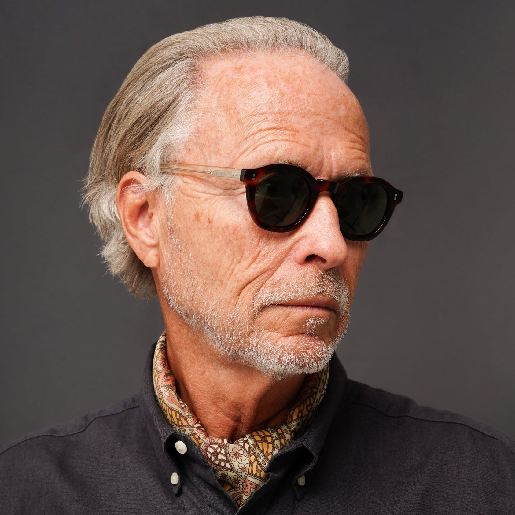 The Dean Paradox N4 Sunglasses, Mazzucchelli 1849 acetate frame, round shape, Paradox N4 pattern.