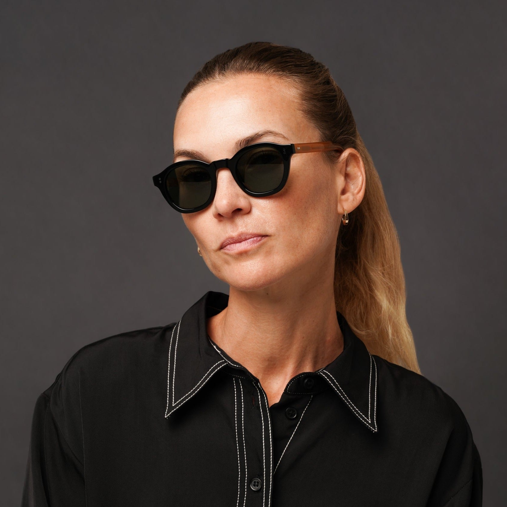 The Dean Paradox N6 Sunglasses, Mazzucchelli 1849 acetate frame, round shape, Paradox N6 pattern.