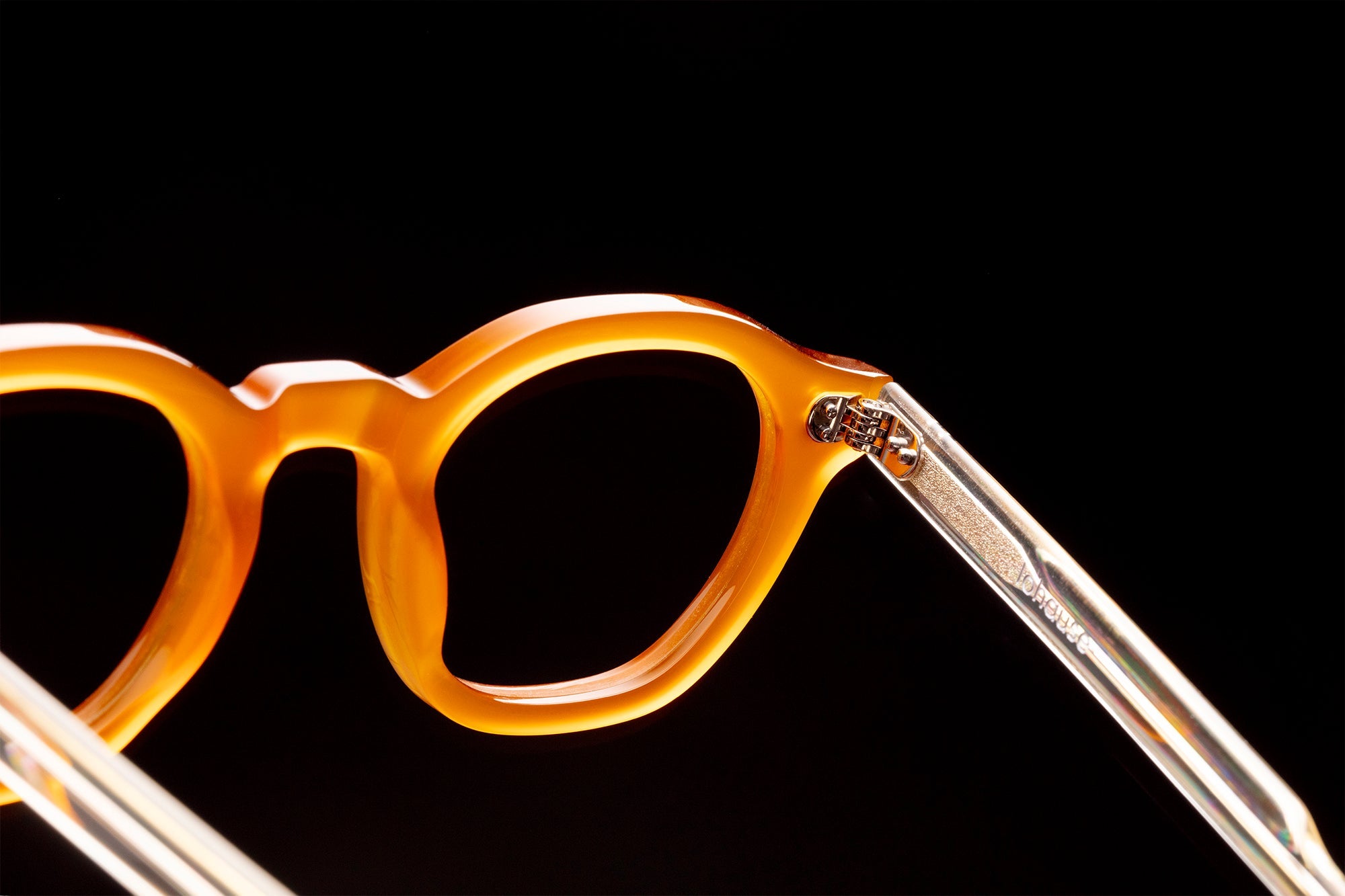 The Dean Paradox N8 — eyeglasses, Mazzucchelli 1849 acetate frame, round shape, Paradox N8 pattern.