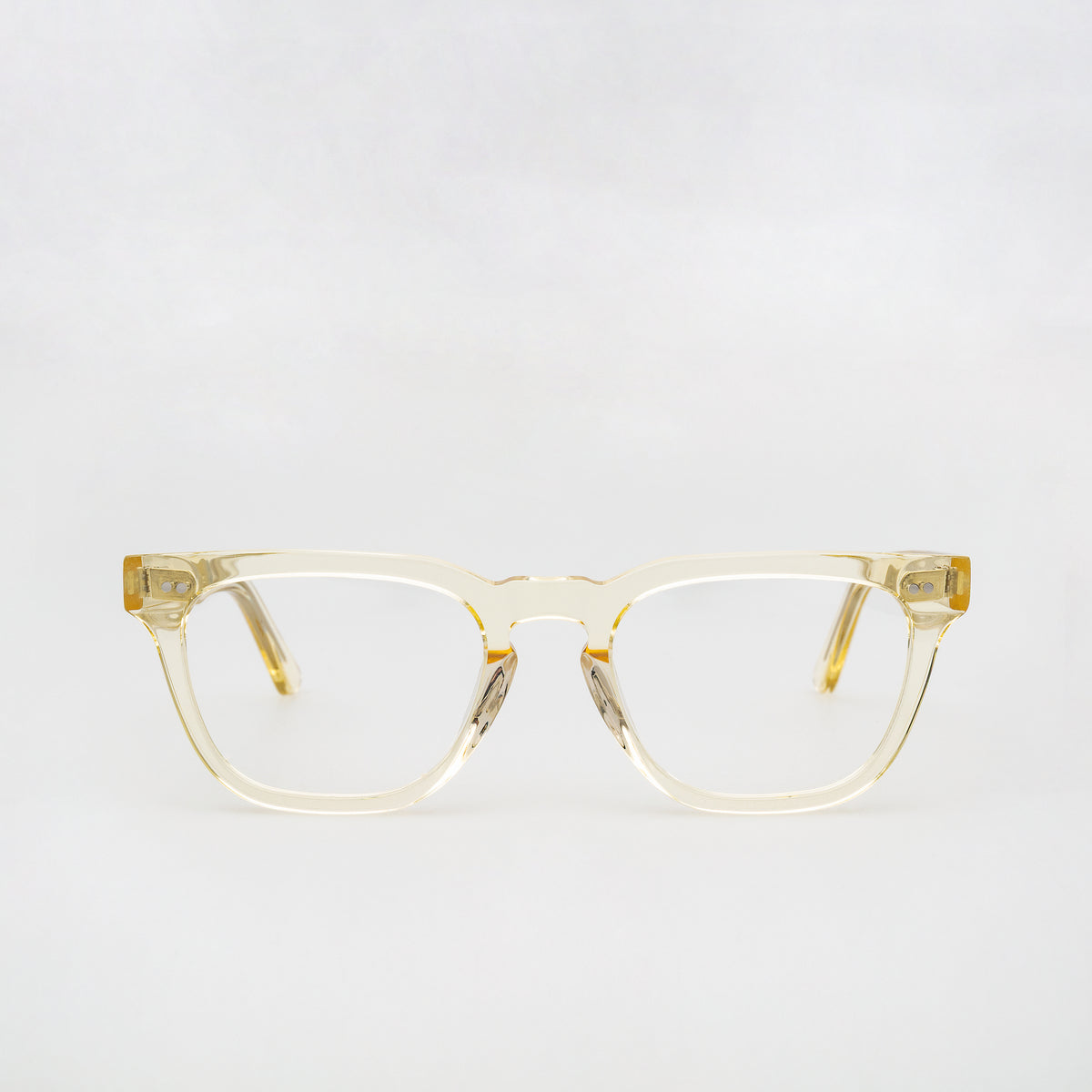 The Dylan Air, eyeglasses, Mazzucchelli 1849 acetate frame, cat-eye shape, in clear crystal.