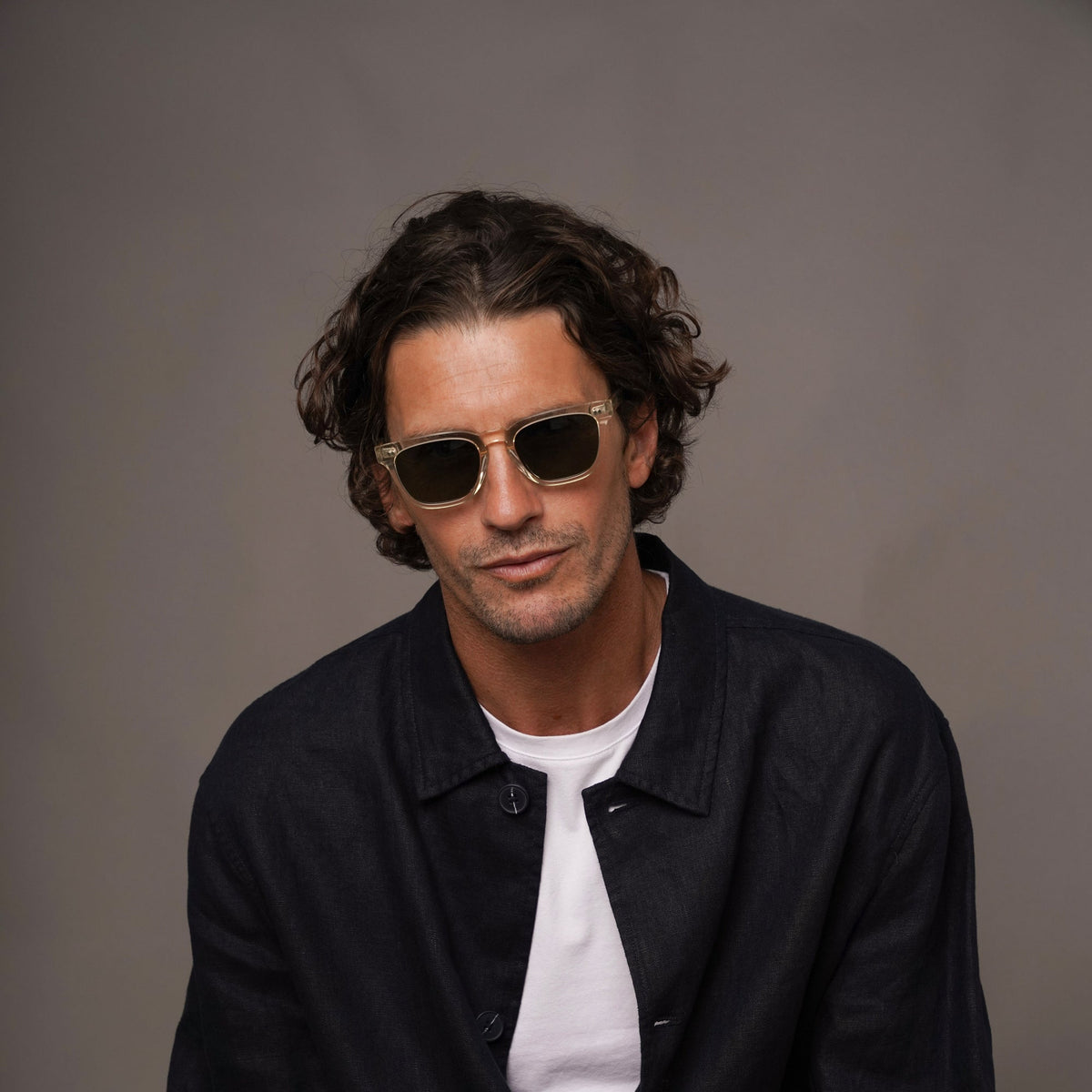 The Dylan Air Sunglasses, Mazzucchelli 1849 acetate frame, round shape, in clear crystal.