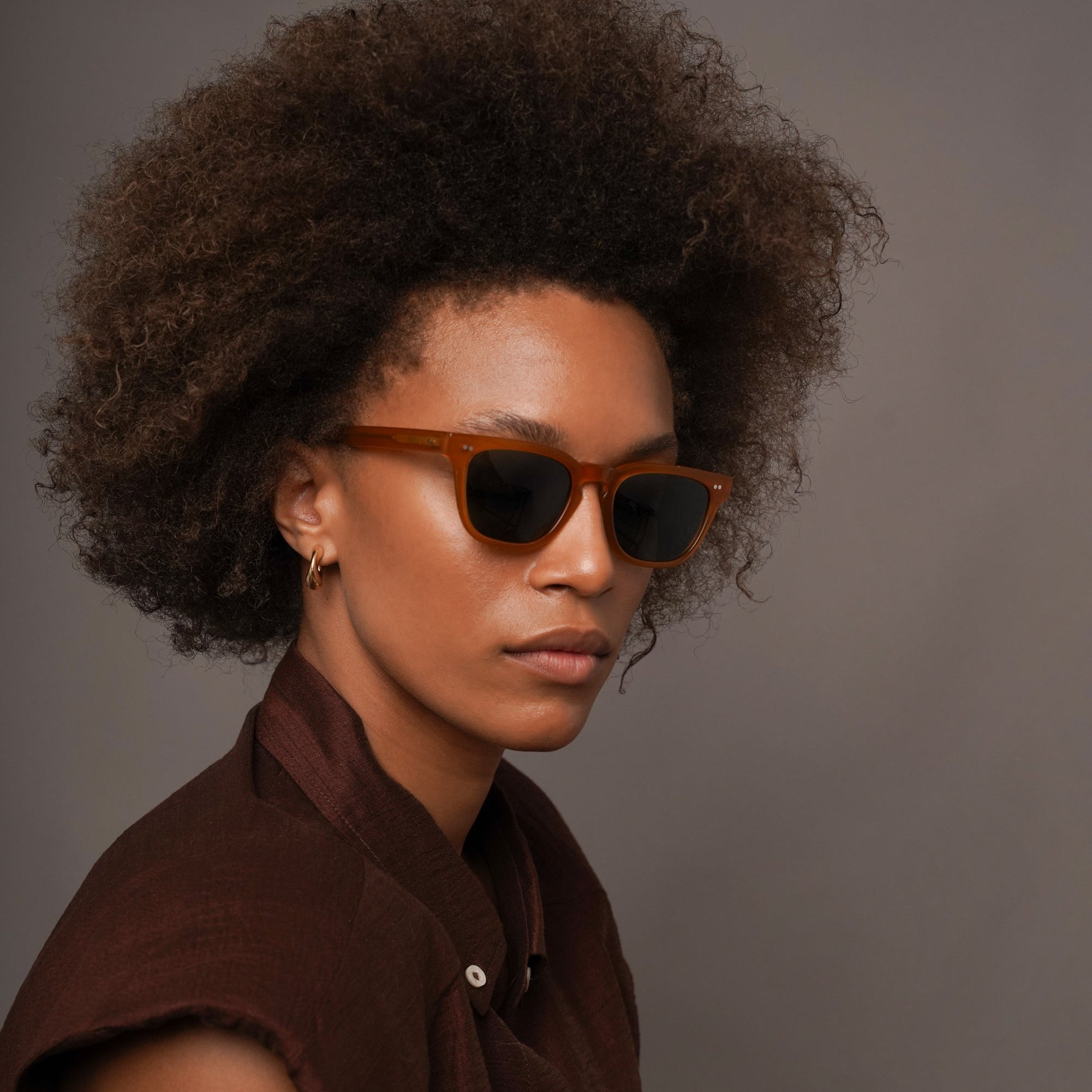 The Dylan Amber Sunglasses, Mazzucchelli 1849 acetate frame, round shape, in amber.