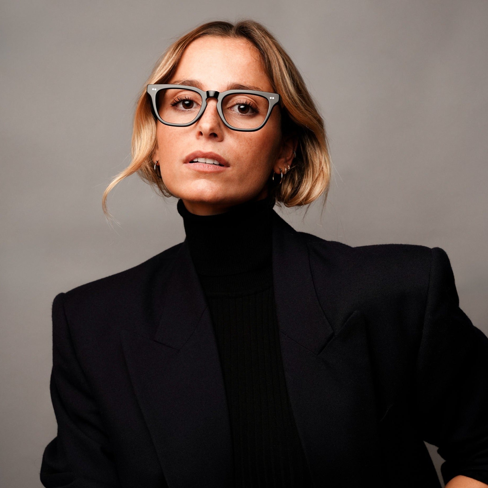 The Dylan Noir — eyeglasses, Mazzucchelli 1849 acetate frame, round shape, in black.