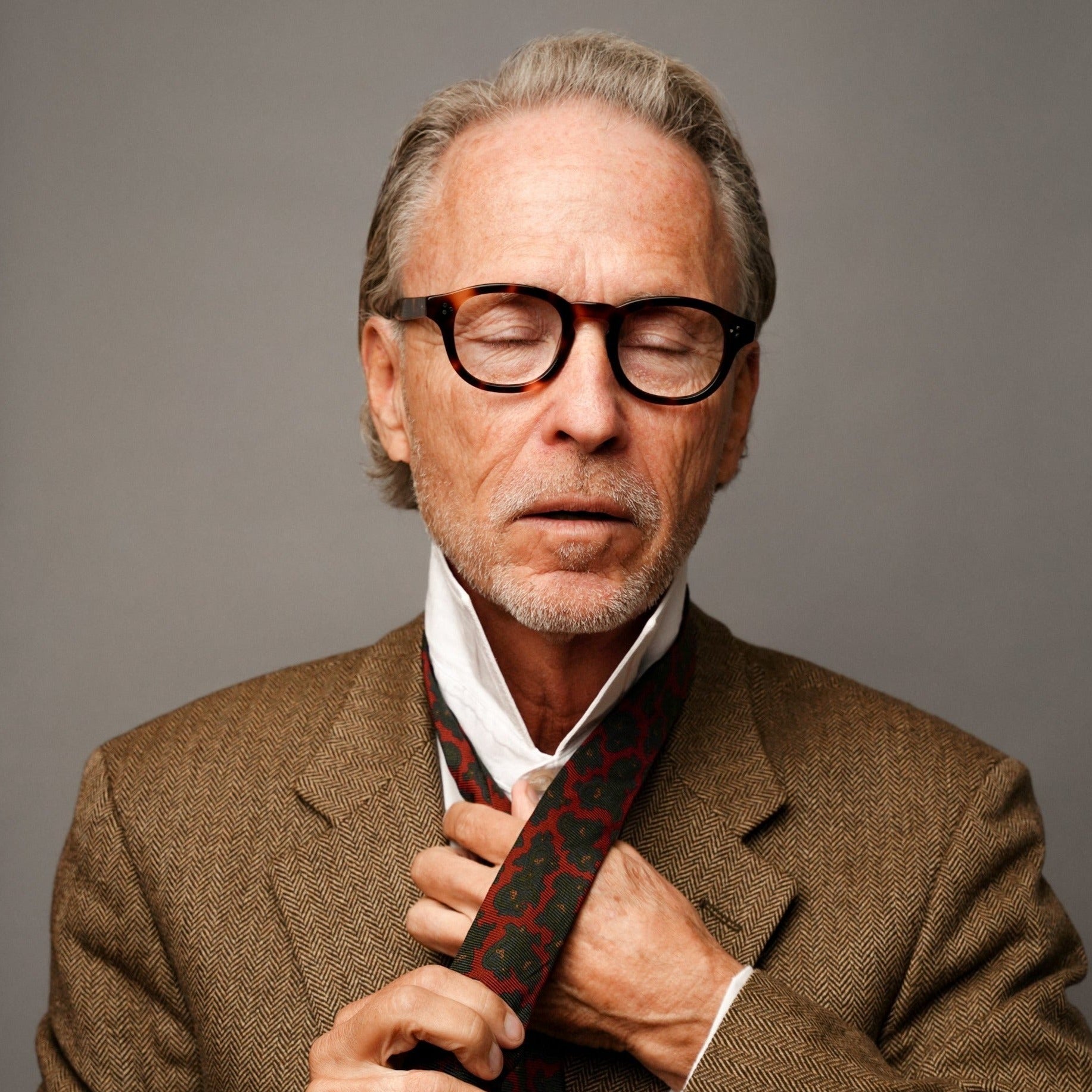 The Evans Tortoise — eyeglasses, Mazzucchelli 1849 acetate frame, round shape, in tortoise.