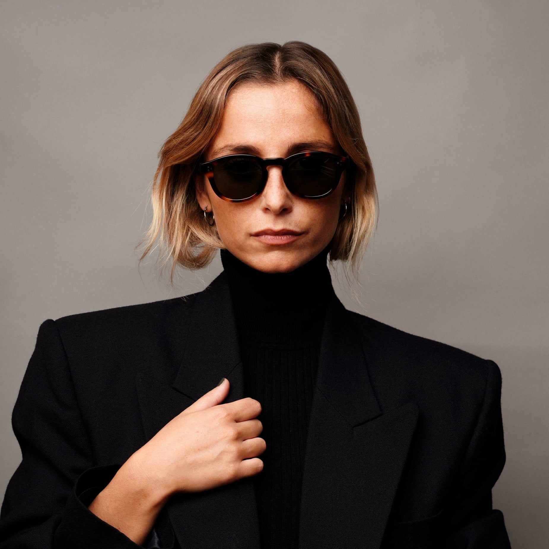 The Evans Tortoise Sunglasses, Mazzucchelli 1849 acetate frame, round shape, in tortoise.