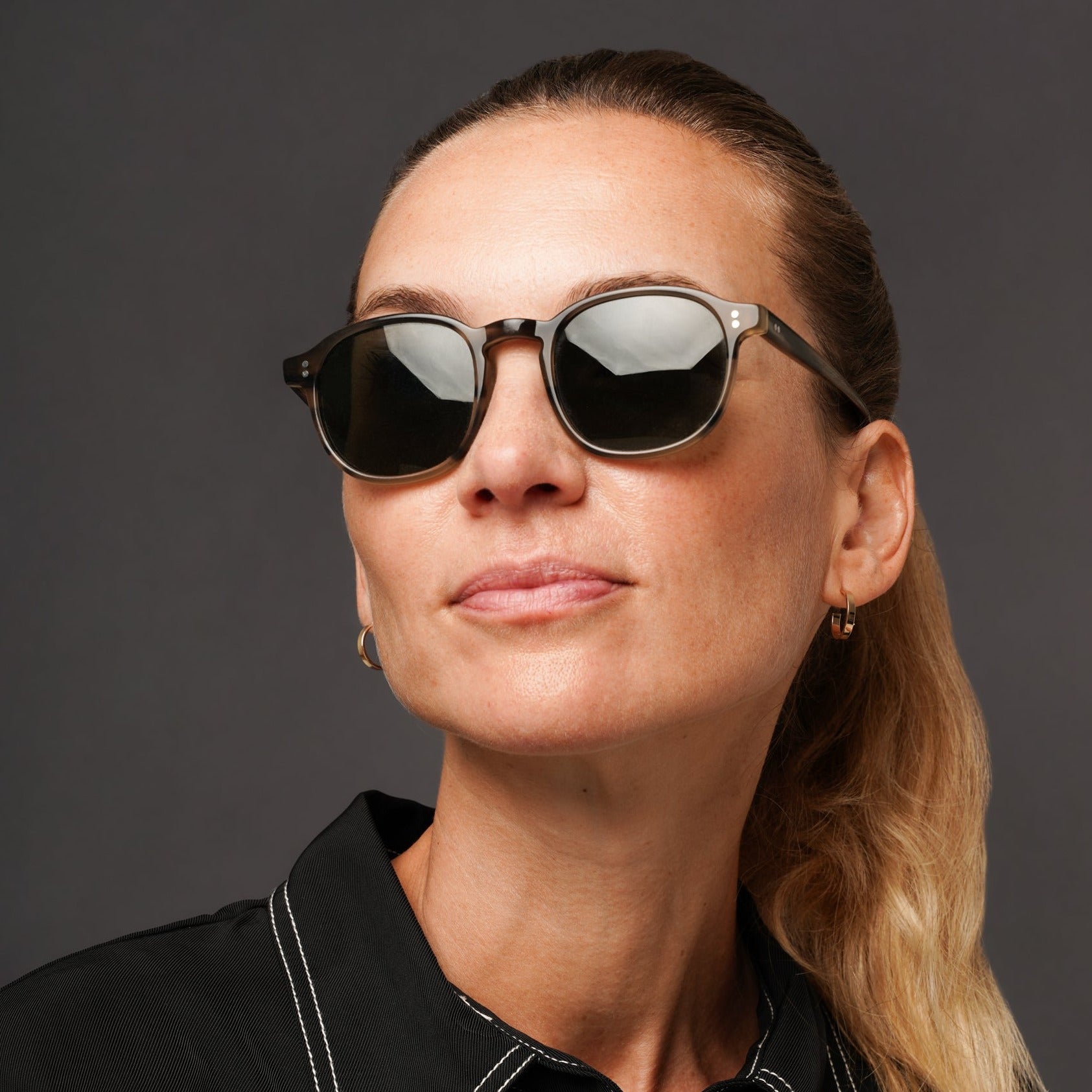 The Marshall Olive Sunglasses, Mazzucchelli 1849 acetate frame, round shape, in olive green.