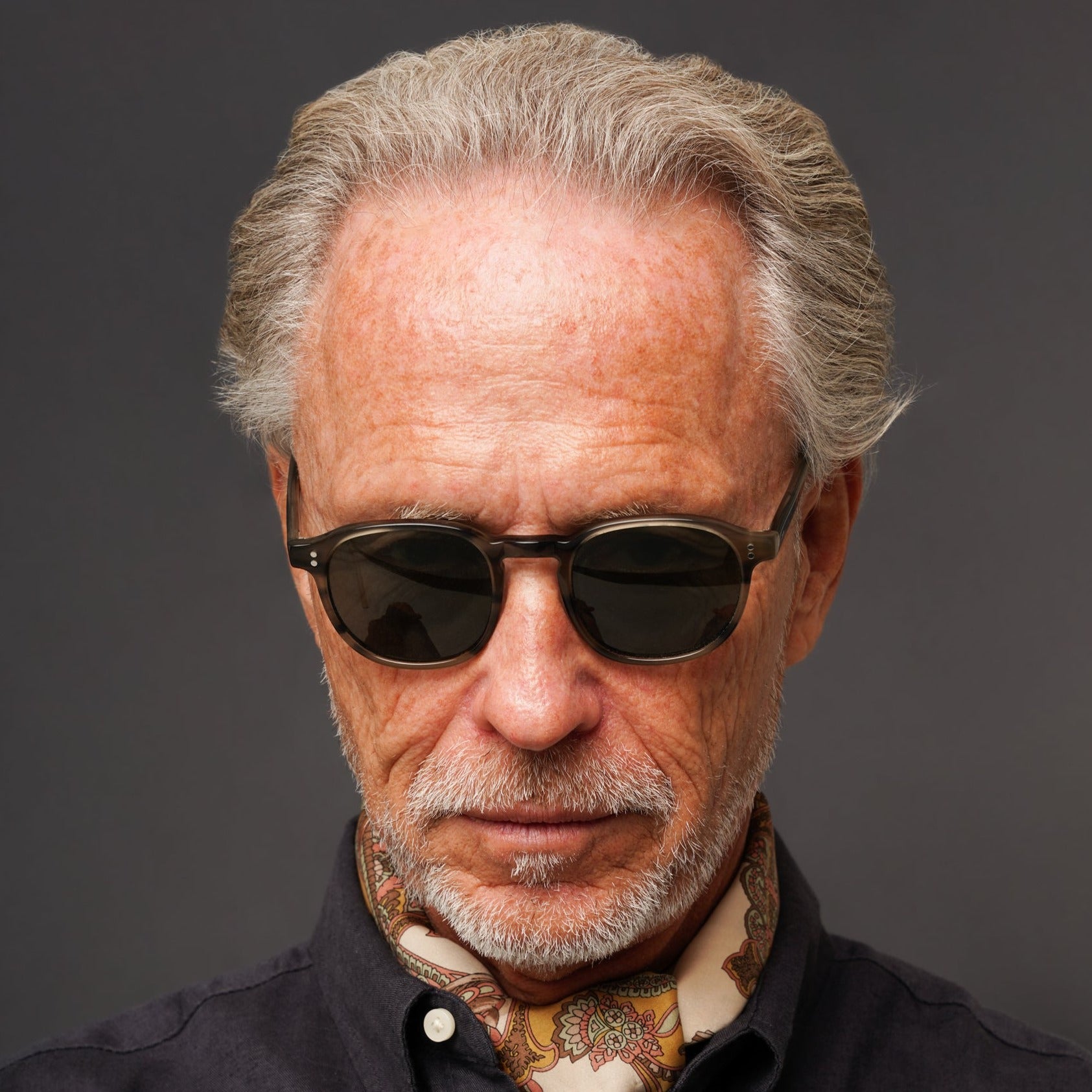 The Marshall Olive Sunglasses, Mazzucchelli 1849 acetate frame, round shape, in olive green.