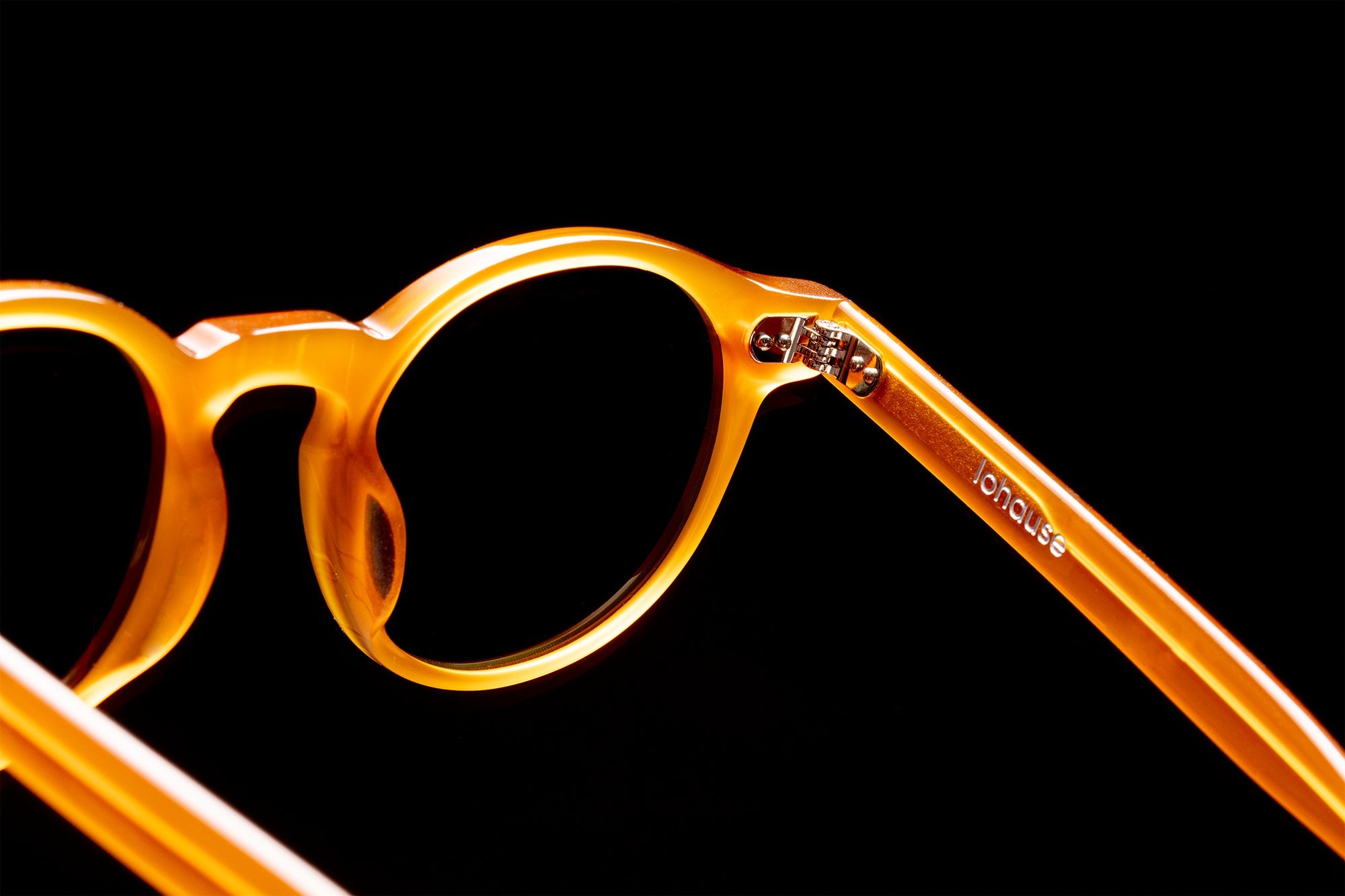 The Picasso Amber Sunglasses, Mazzucchelli 1849 acetate frame, round shape, in amber.