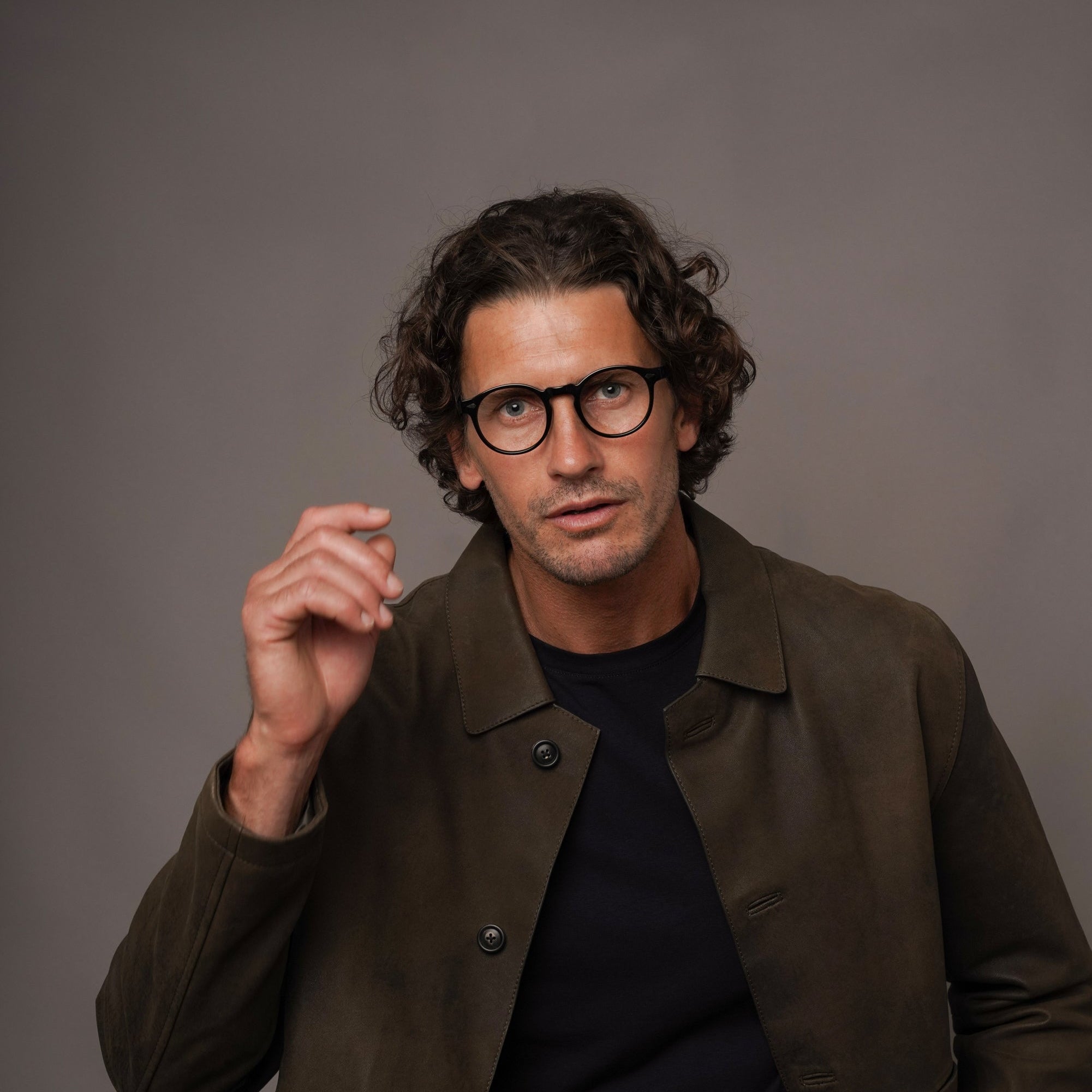 The Picasso Noir — eyeglasses, Mazzucchelli 1849 acetate frame, round shape, in black.