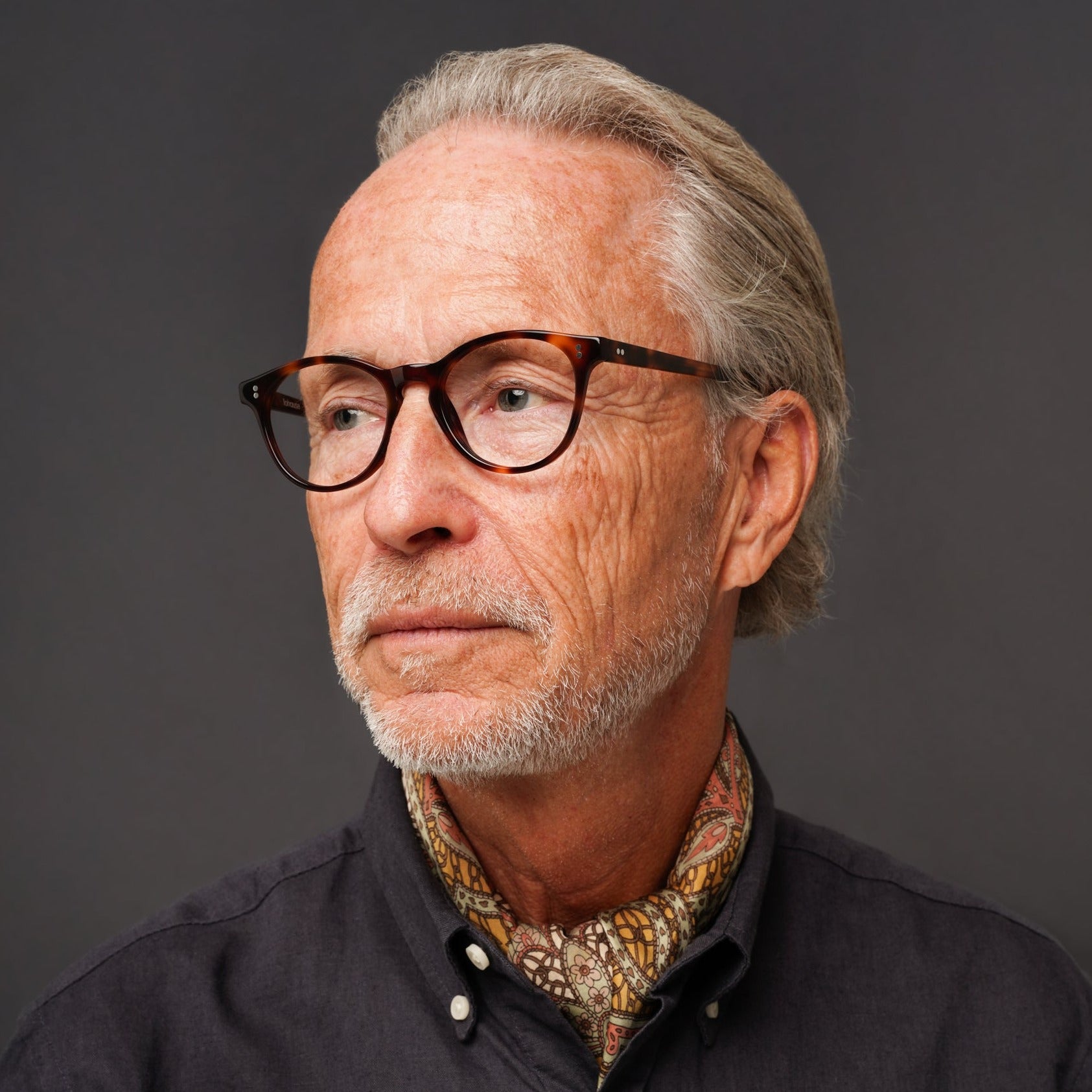 The Spielberg Tortoise Sunglasses, Mazzucchelli 1849 acetate frame, round shape, in tortoise.
