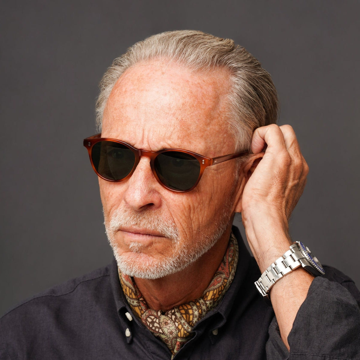 The Spielberg Tea Sunglasses, Mazzucchelli 1849 acetate frame, round shape, in tea (light amber).