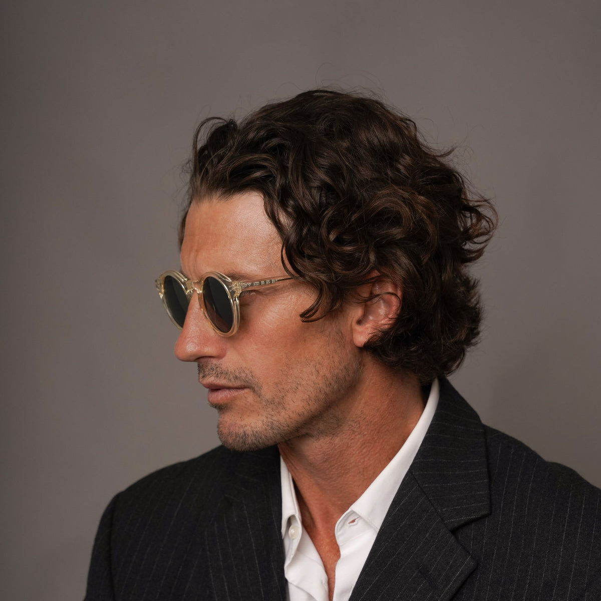 The Spike Air Sunglasses, Mazzucchelli 1849 acetate frame, round shape, in clear crystal.