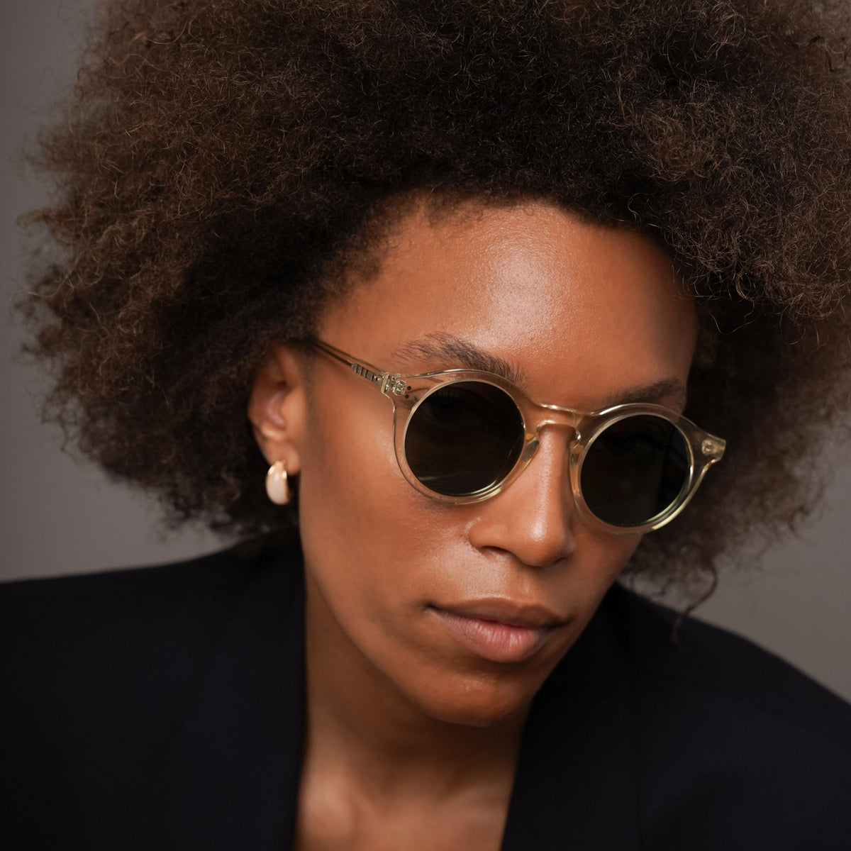 The Spike Air Sunglasses, Mazzucchelli 1849 acetate frame, round shape, in clear crystal.