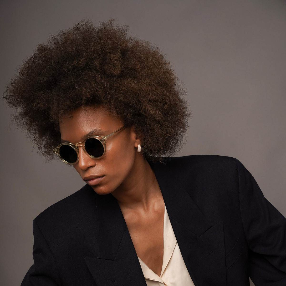 The Spike Air Sunglasses, Mazzucchelli 1849 acetate frame, round shape, in clear crystal.