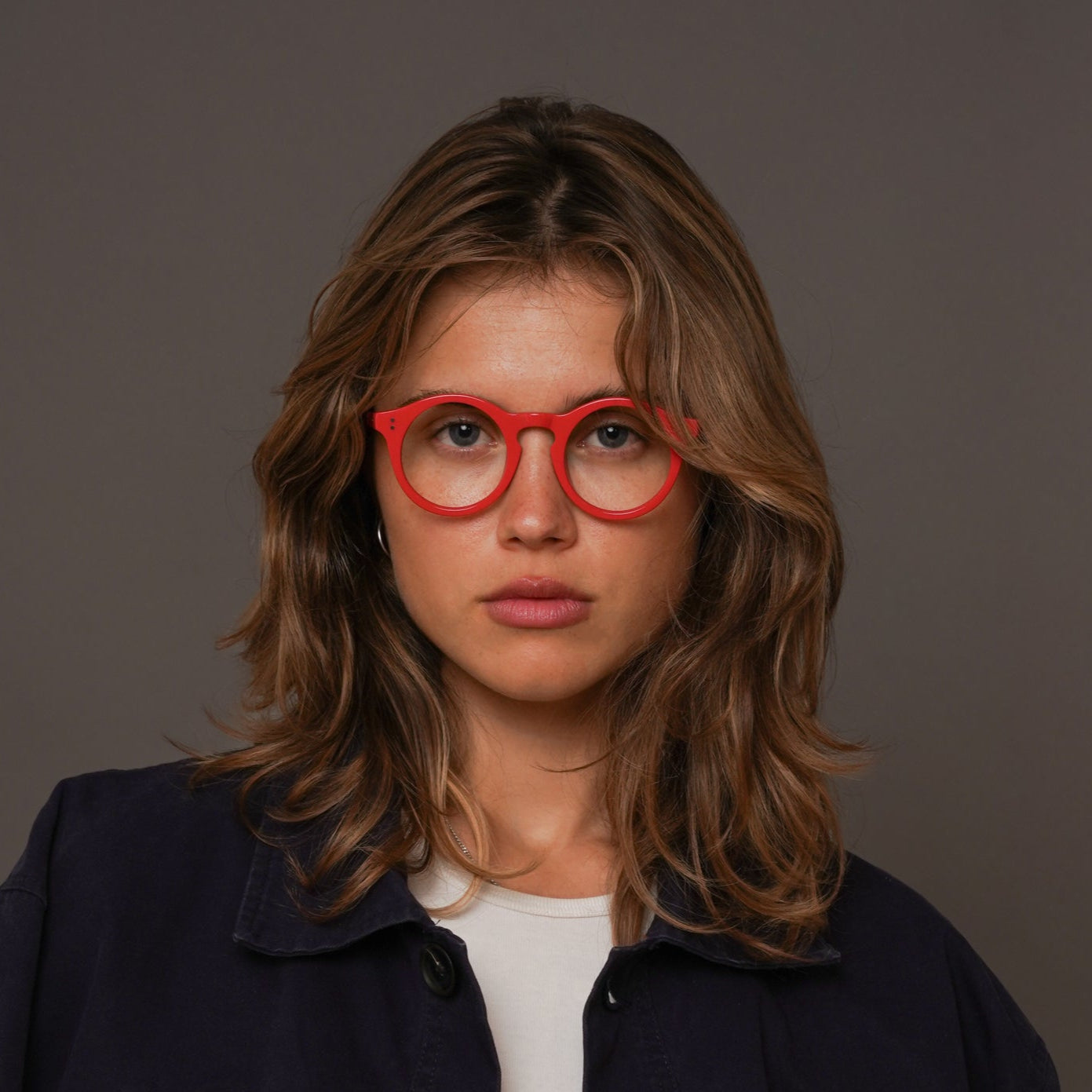 The Spike Carmine — eyeglasses, Mazzucchelli 1849 acetate frame, round shape, in carmine.
