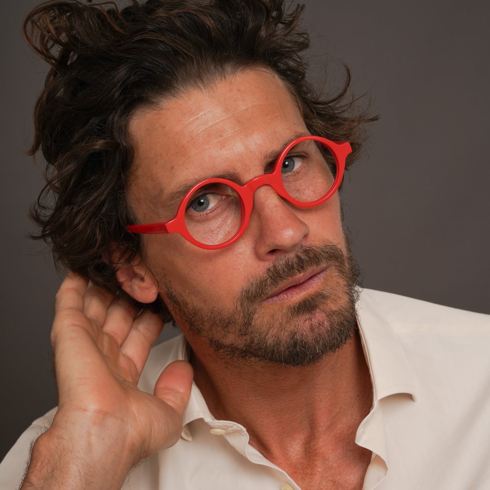 The Winston Carmine — eyeglasses, Mazzucchelli 1849 acetate frame, round shape, in carmine.
