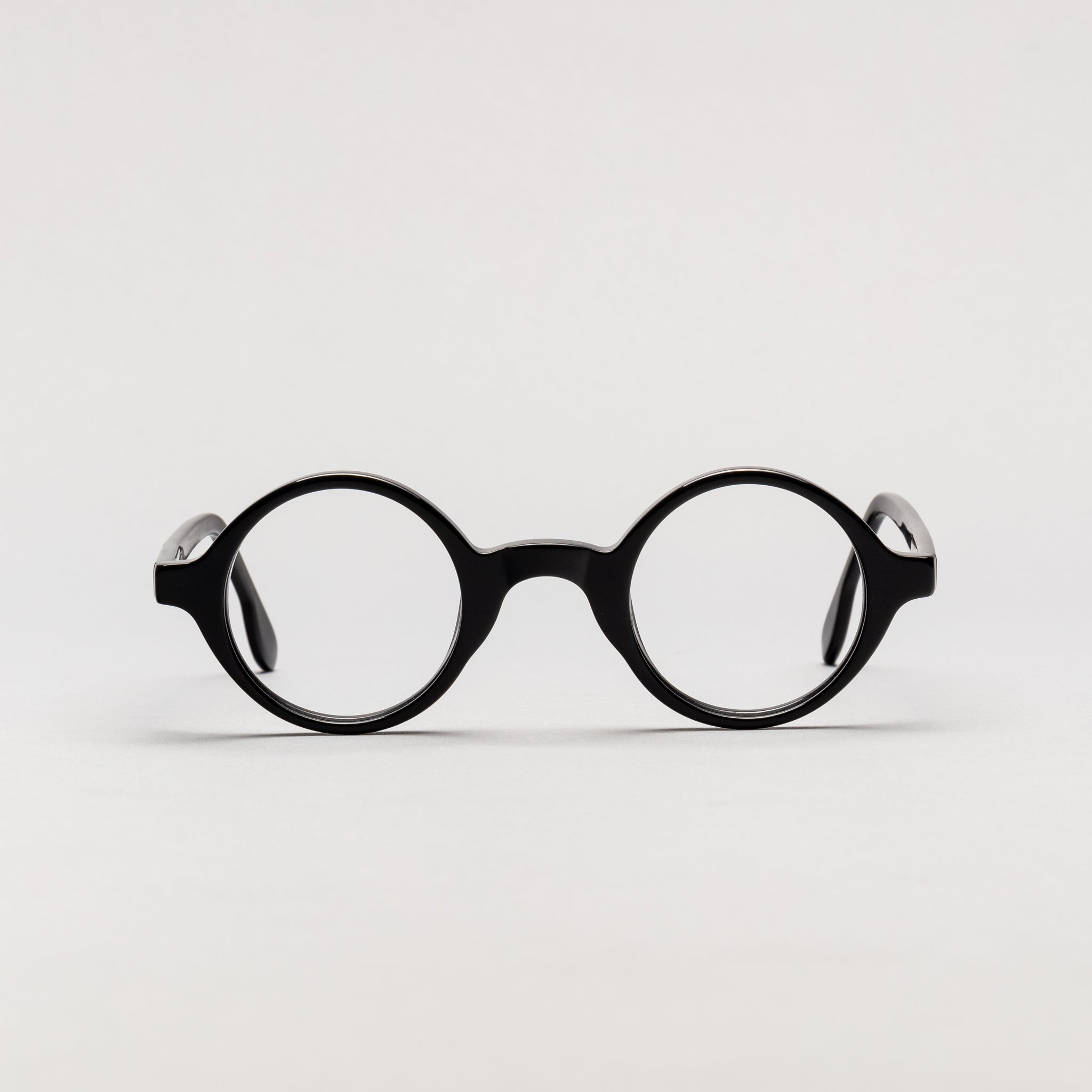 The Winston Noir — eyeglasses, Mazzucchelli 1849 acetate frame, round shape, in black.