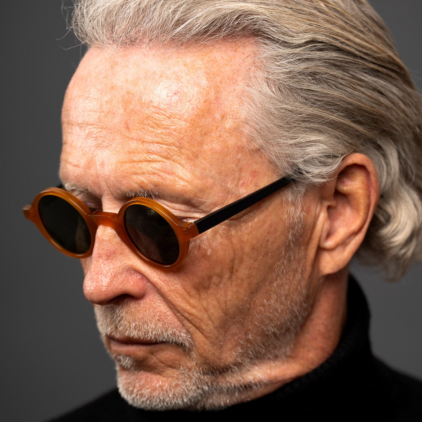 The Winston Paradox N5 Sunglasses — sunglasses, Mazzucchelli 1849 acetate frame, round shape, Paradox N5 pattern.