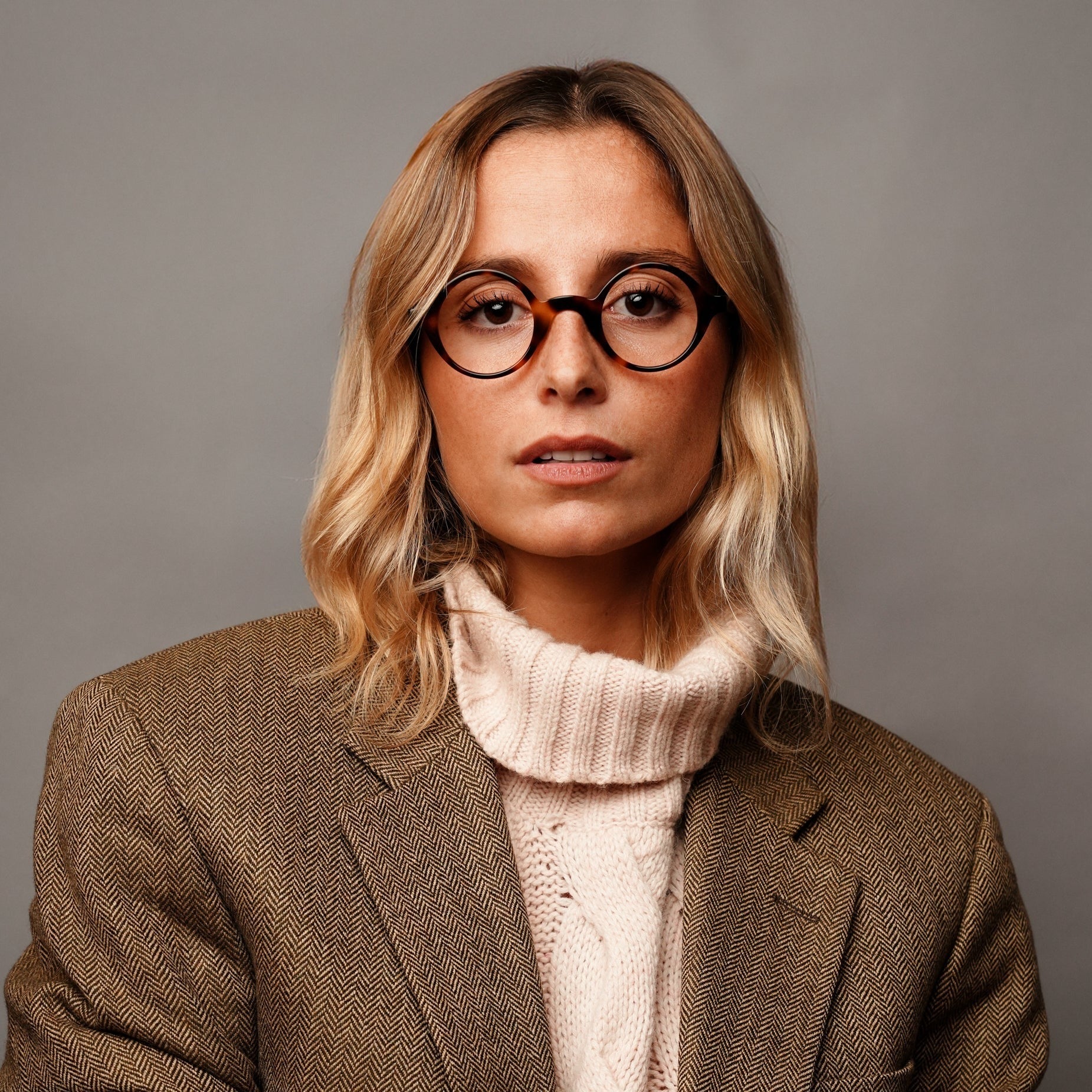 The Winston Tortoise — eyeglasses, Mazzucchelli 1849 acetate frame, round shape, in tortoise.