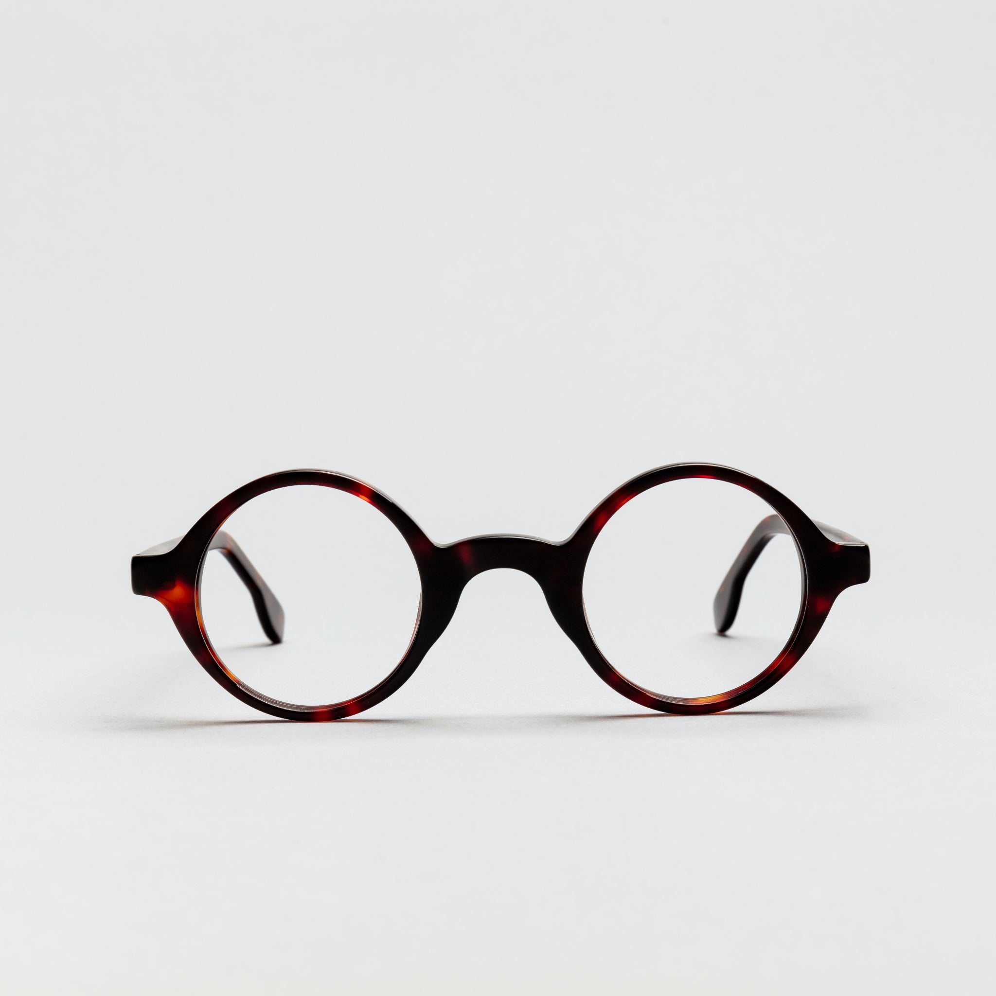 The Winston Tortoise — eyeglasses, Mazzucchelli 1849 acetate frame, round shape, in tortoise.