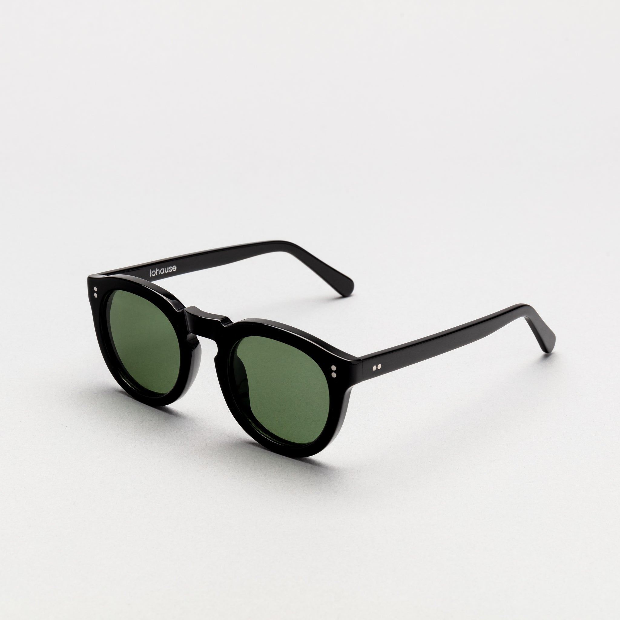 The The Allen Noir Sunglasses, Mazzucchelli 1849 acetate frame, round shape, in black.Allen Noir Sunglasses, Mazzucchelli 1849 acetate frame, round shape, in black.