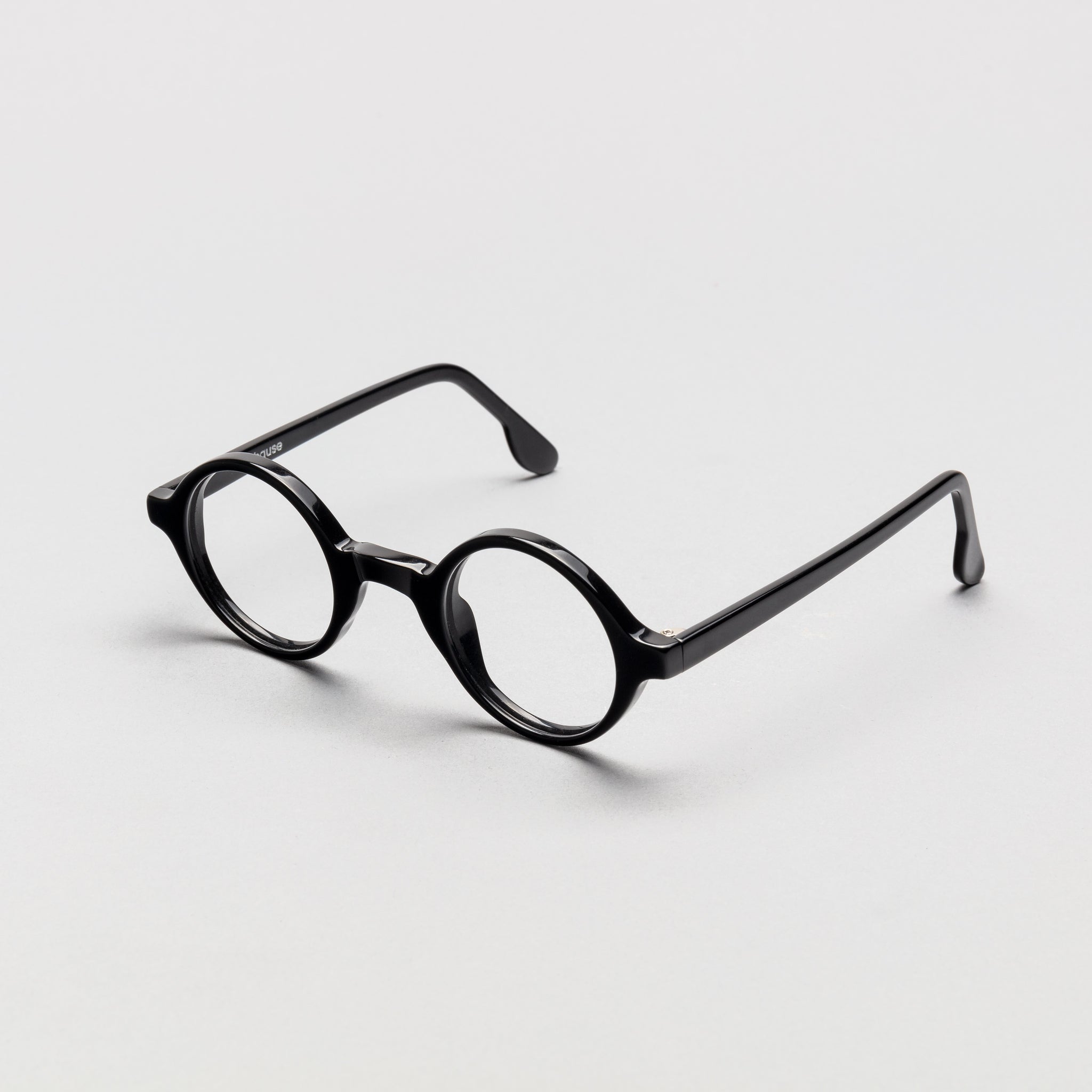 The Winston Noir — eyeglasses, Mazzucchelli 1849 acetate frame, round shape, in black.
