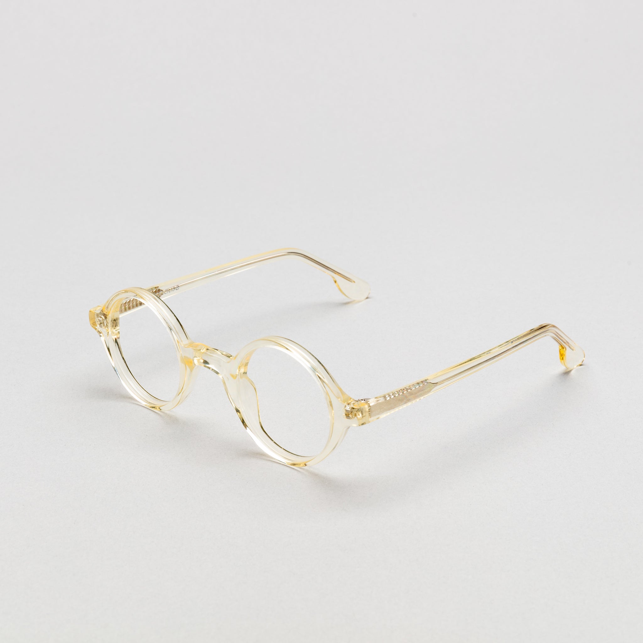 The Winston Air lohause eyewear crafted from italian acetate.